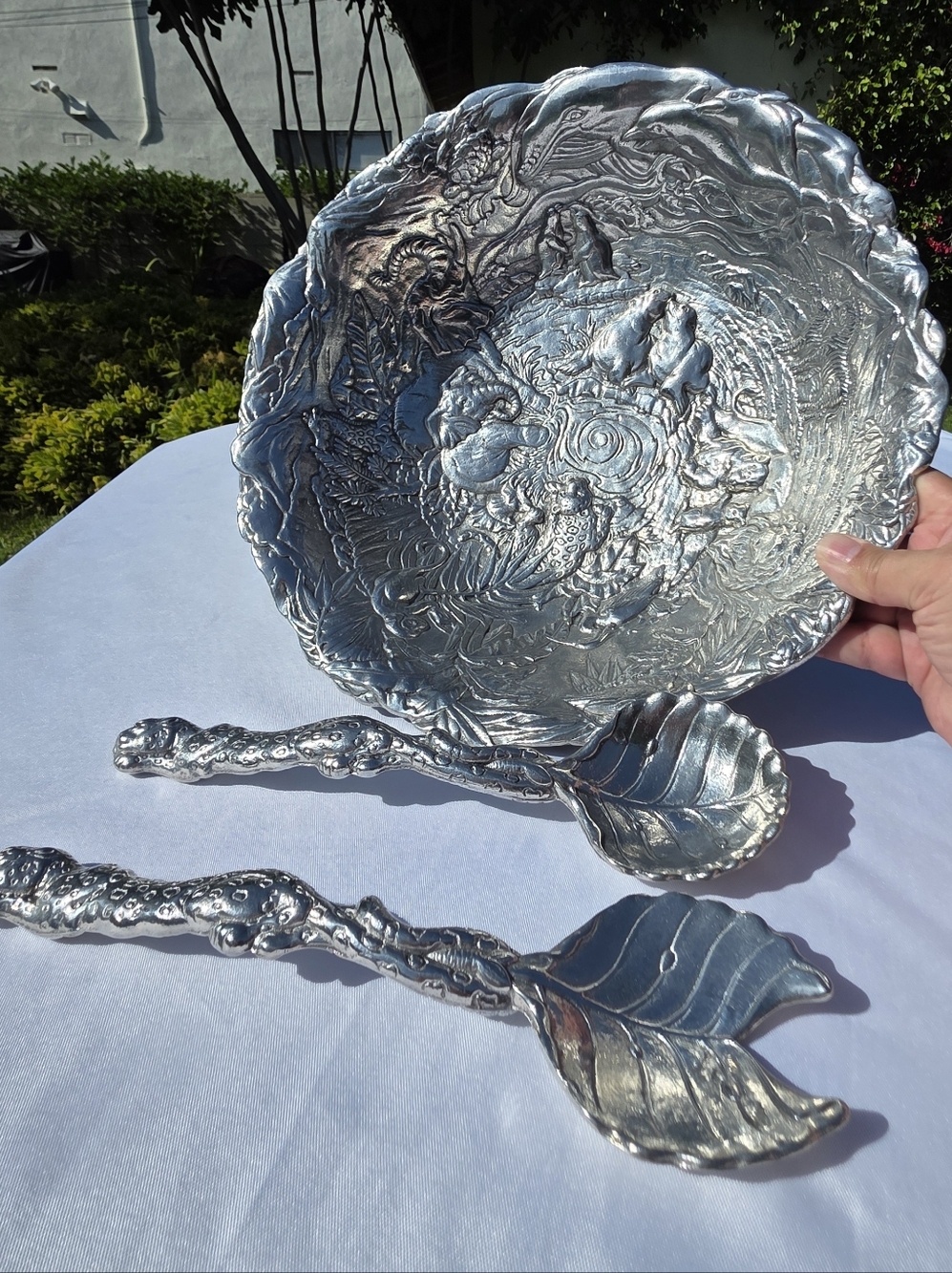 Arthur Court Endangered Safari Animal Serving Bowl with Leopard Serving Utensils